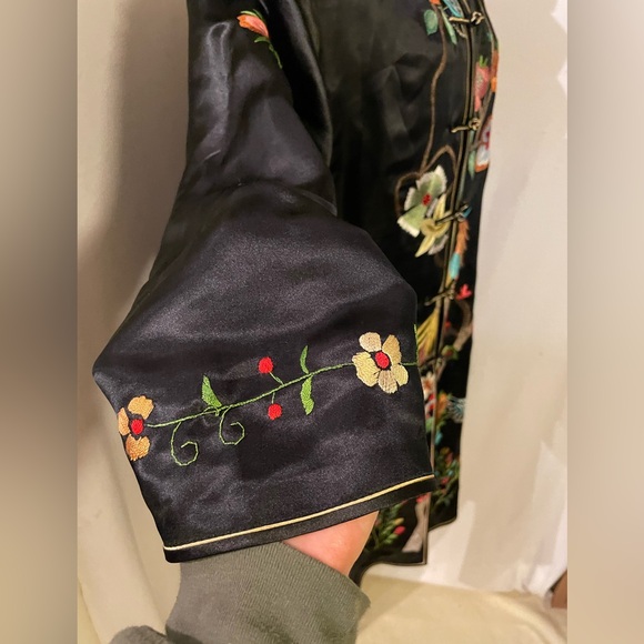 ❌ SOLD ❌ Grace Chuang silk embroidered jacket - Picture 4 of 14